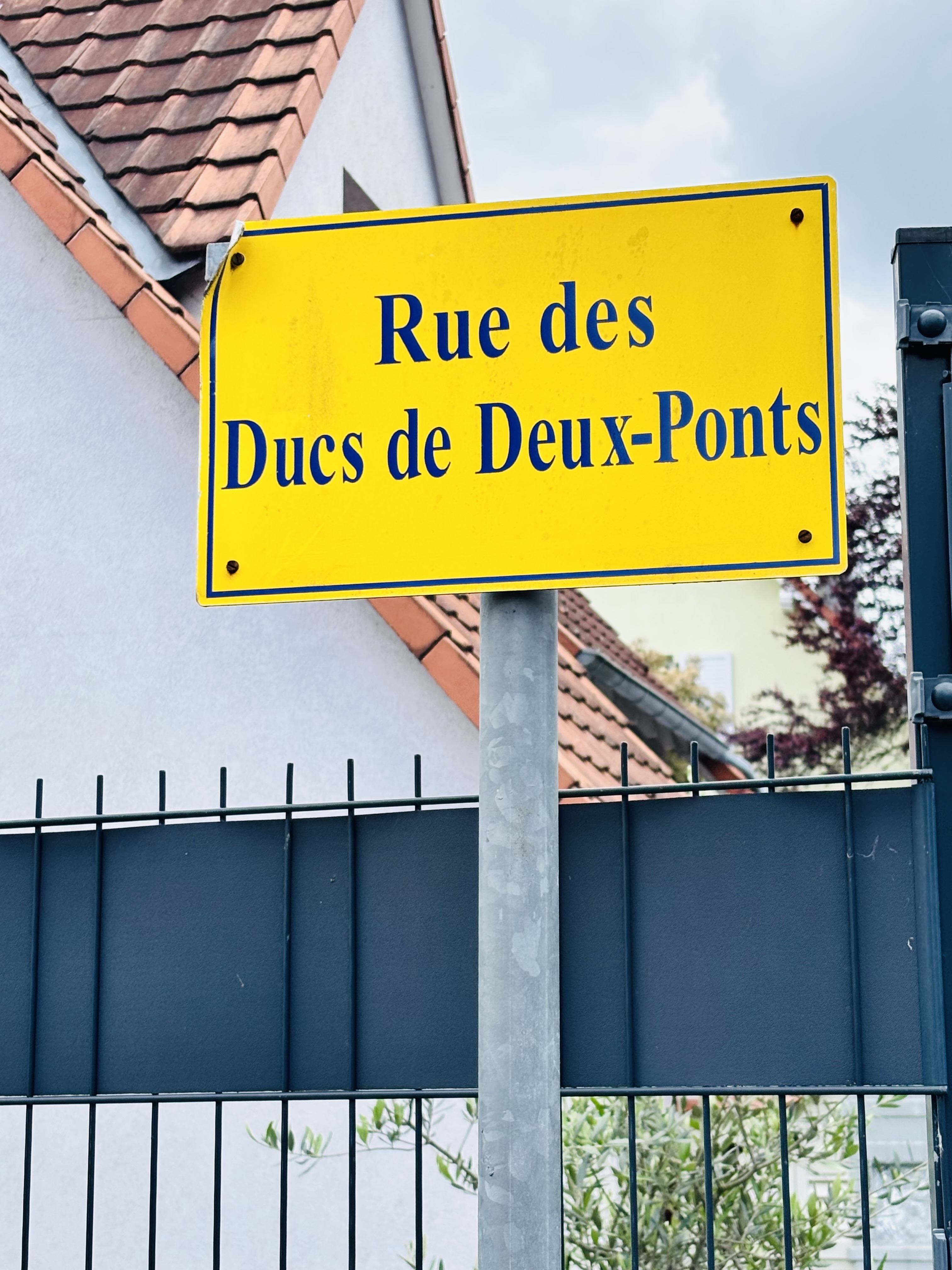 Straßenschlid_Bischwiller.jpeg